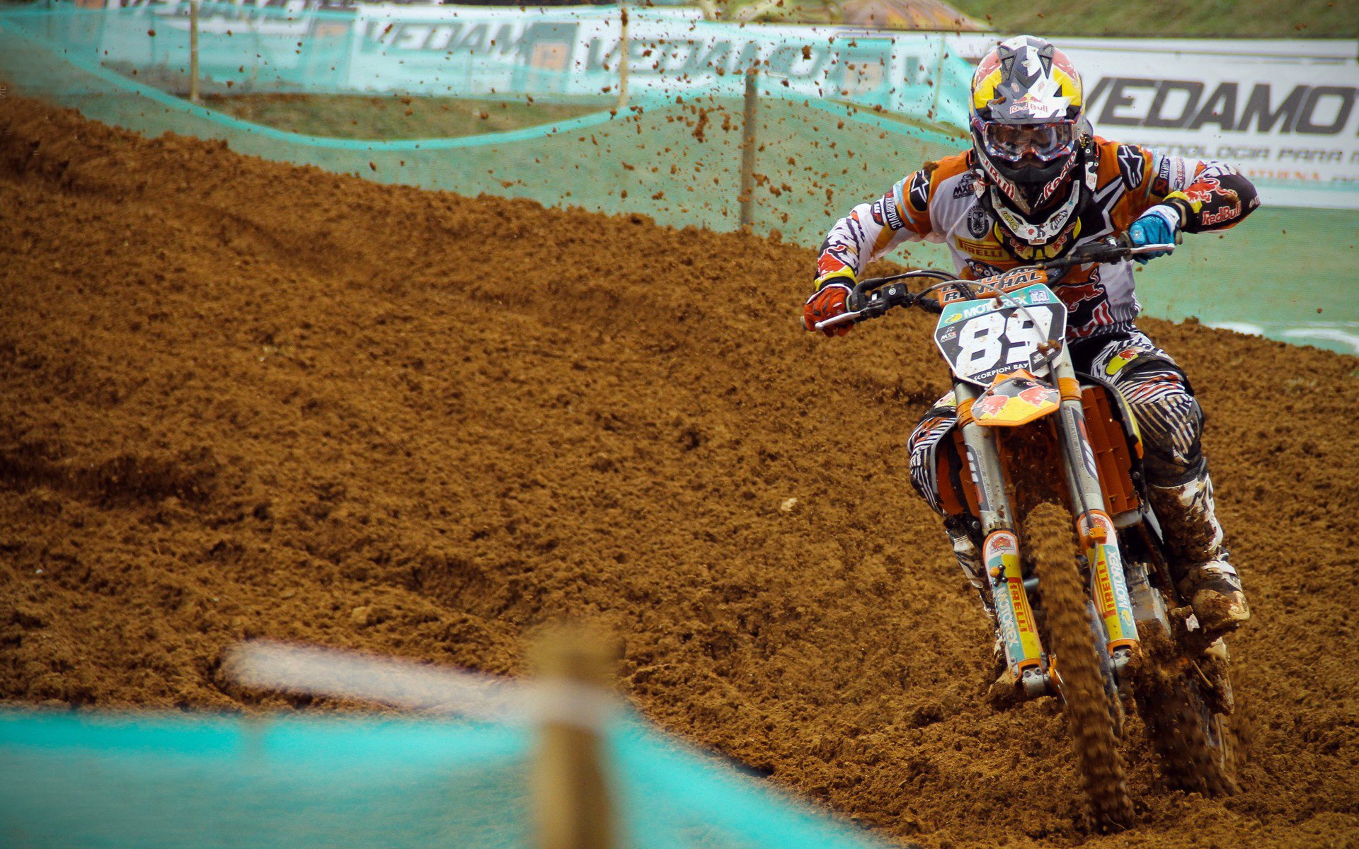 阿根廷全面压制韩国,卢卡库成救世主—一场足球盛宴中的战术与荣耀